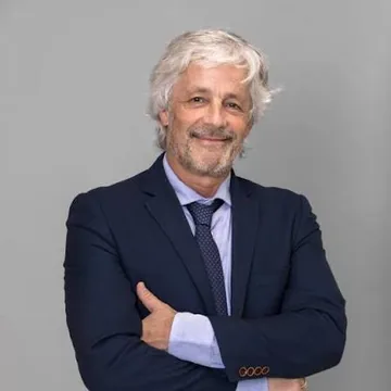 Dr. José Mª de la Torre Hernández.